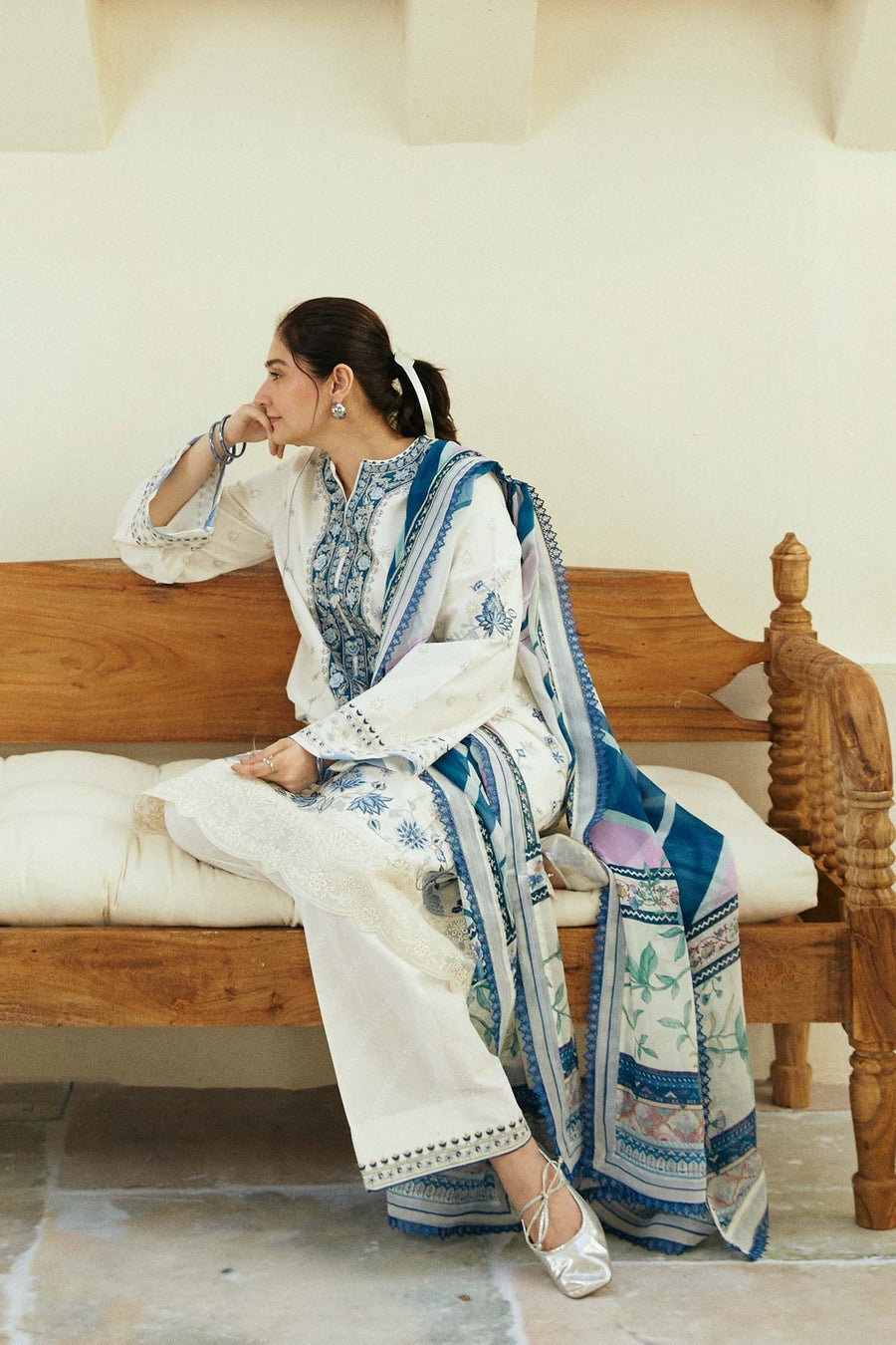 3PC LAWN EMBROIDERED SHIRT WITH DIAMOND PRINTED DUPATTA AND TROUSER