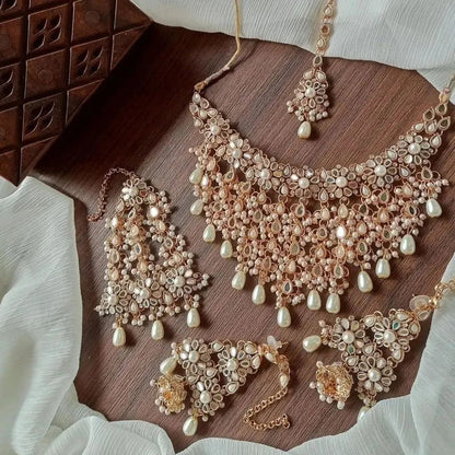 "Rose Gold Floral Elegance Jewellery Set"